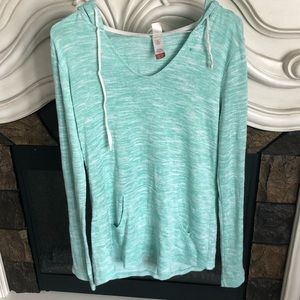 Comfortable lightweight knitted hoodie 💙